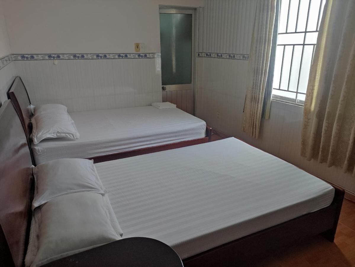 Khach San Phu Phuong Hotel Nha Trang Bagian luar foto