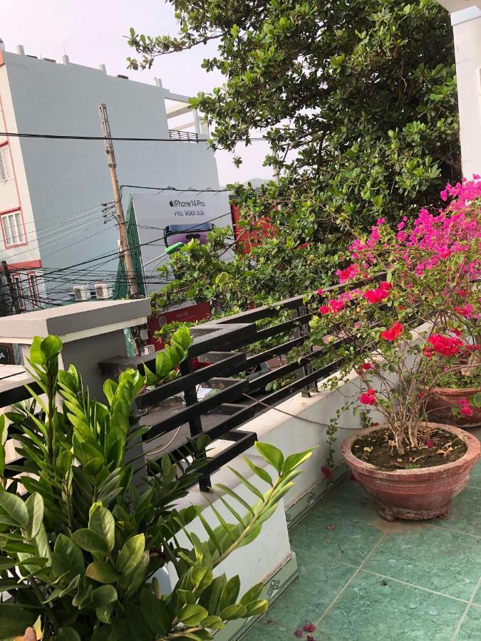 Khach San Phu Phuong Hotel Nha Trang Bagian luar foto